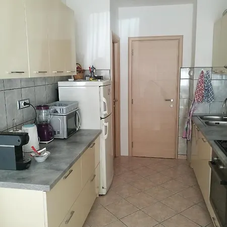 Homestay szállás And Cozy Two Single Bed Split