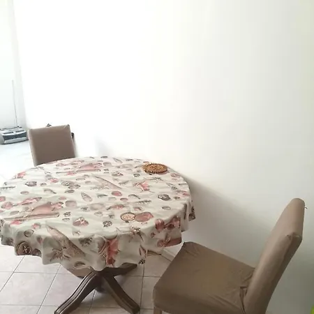 And Cozy Two Single Bed سبليت