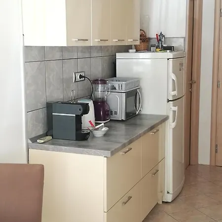 And Cozy Two Single Bed سبليت