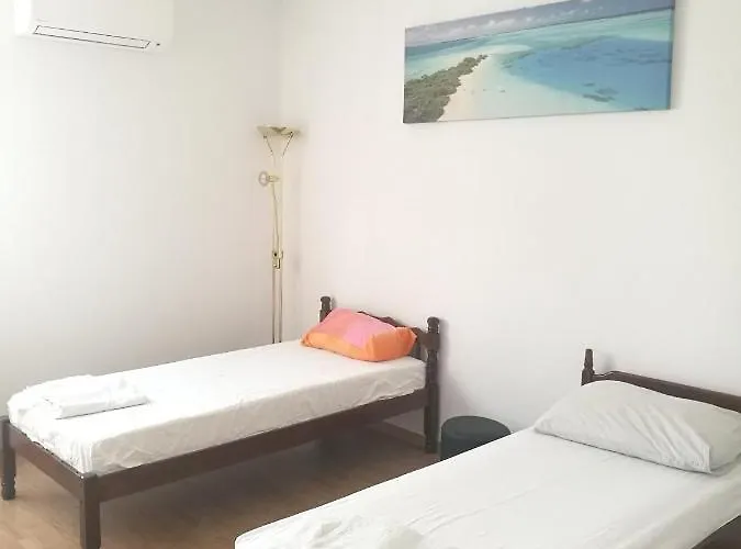 And Cozy Two Single Bed Privat bolig Split