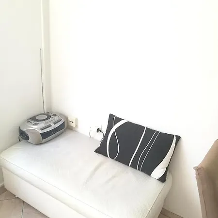 And Cozy Two Single Bed Split