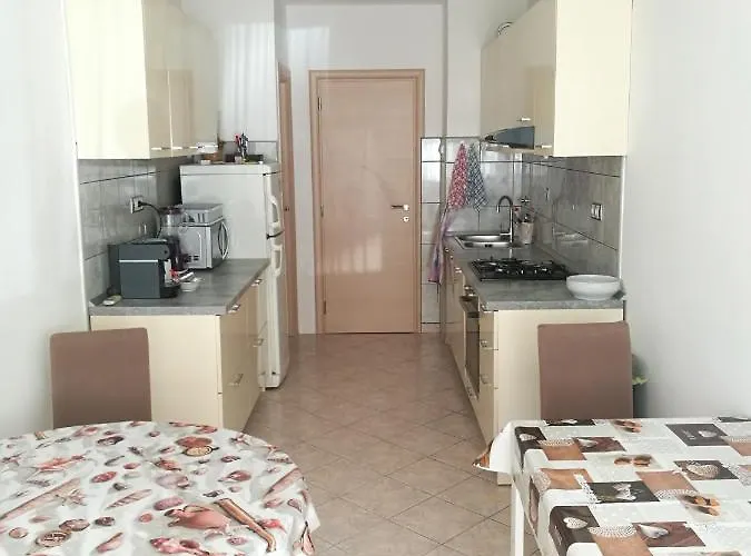 Alloggio in famiglia And Cozy Two Single Bed *